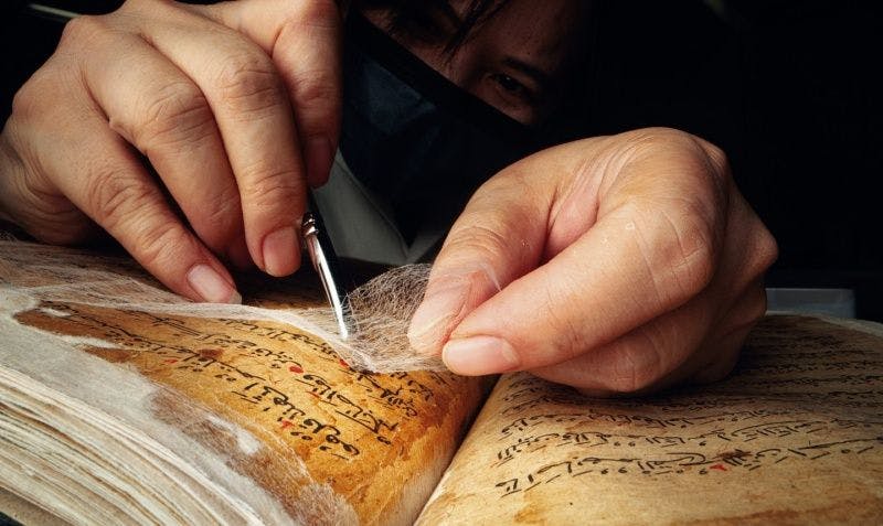 Restoring a 500-Year-Old Quran