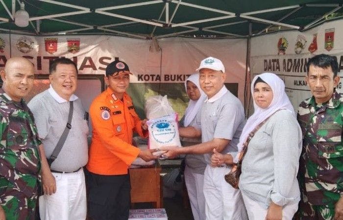 Floods and Cold Lava: Tzu Chi Rushes Aid Five Indonesian Regions Struck
