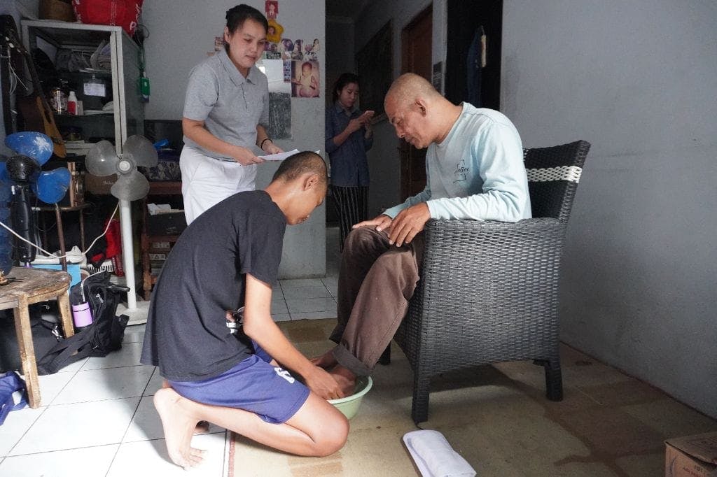 Foot-Washing Activity Strengthens a Father-Son Bond