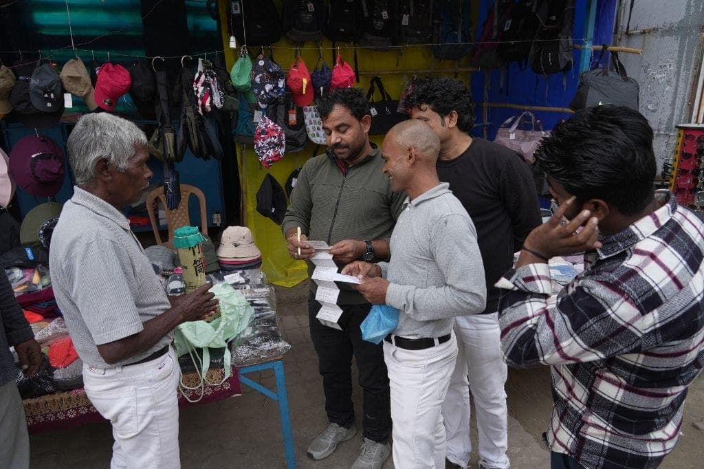 Kindness Takes Root: Promoting Bamboo Banks to Shops in Bodh Gaya