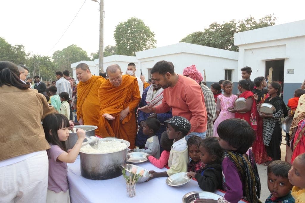 Buddhist Communities Unite: Royal Thai Monastery and Tzu Chi Collaborate in Bodh Gaya