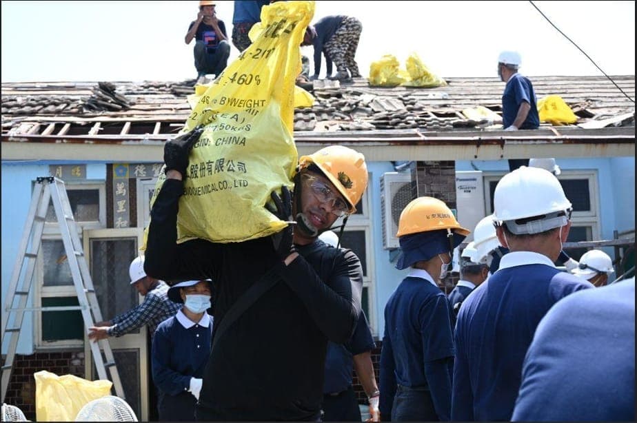 After Typhoon Danas: Community and Volunteers Unite to Repair Homes in Tainan