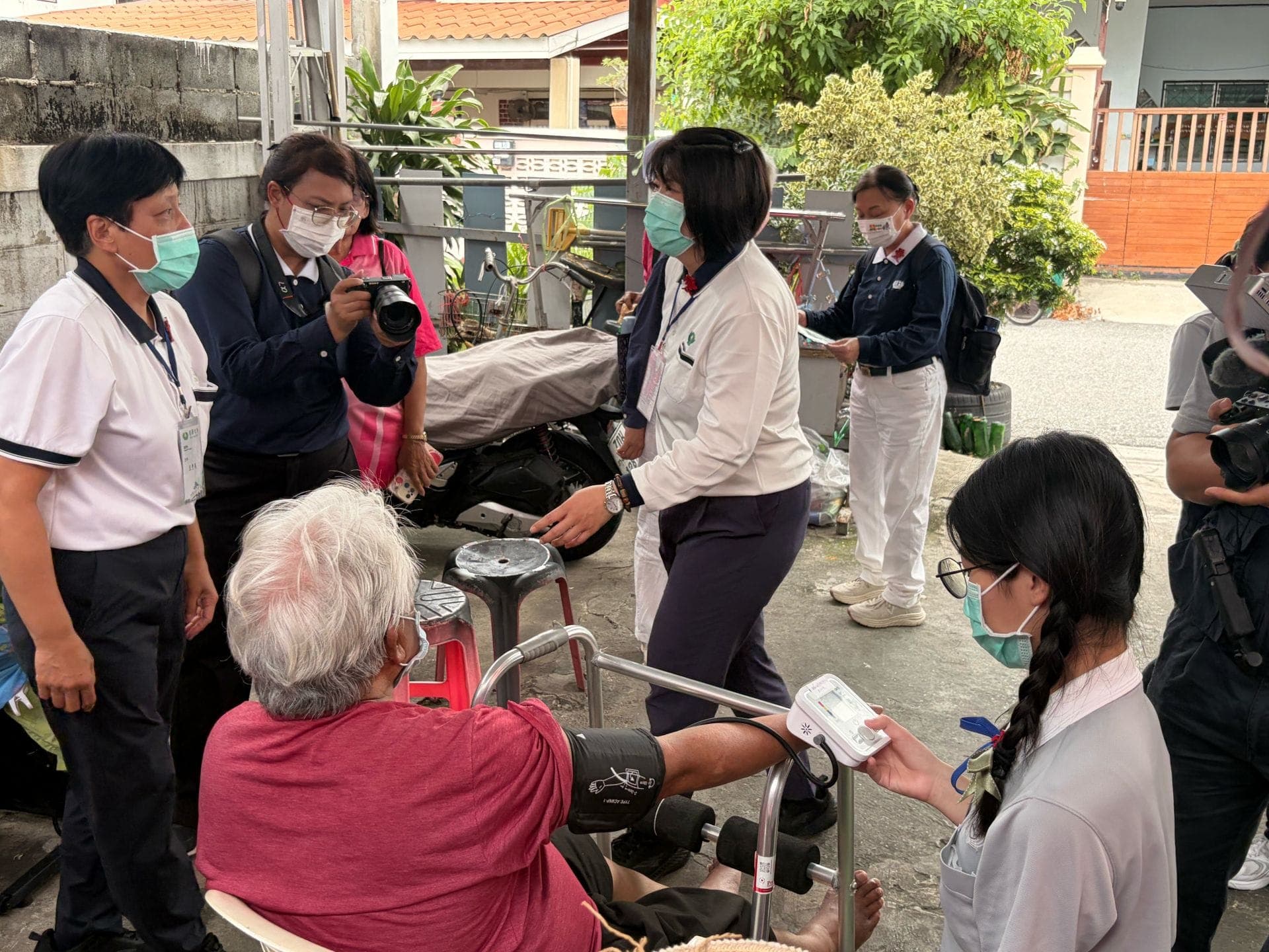 Vulnerable residents and refugees receive medical care in Thailand